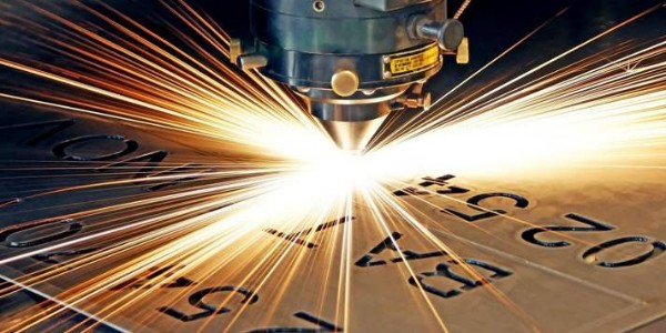 激光切割專用空壓機，為激光切割設(shè)備提供高品質(zhì)的壓縮空氣