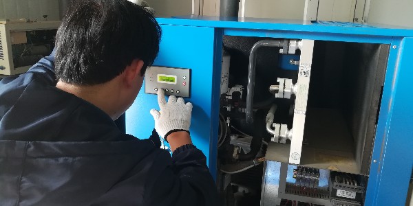 螺桿空壓機應(yīng)該選擇多大的容積流量？